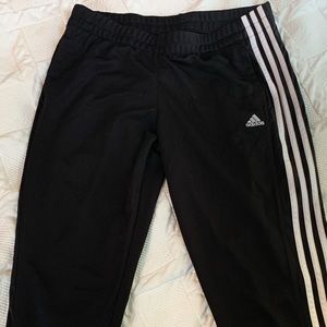 BRAND: Adidas  SIZE: L COLOR: Black and white